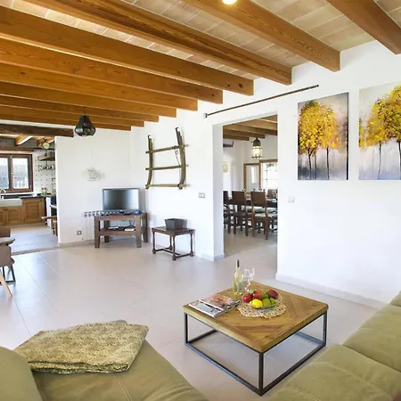 Villa Toni Pau By